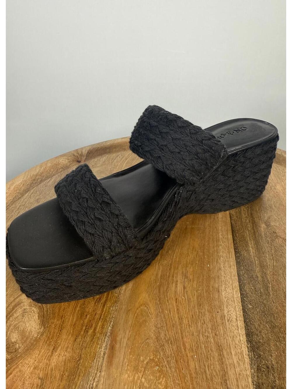 NWB On 34th Norina Two-Band Wedge Sandals Women's Size 10 - Picture 4 of 8